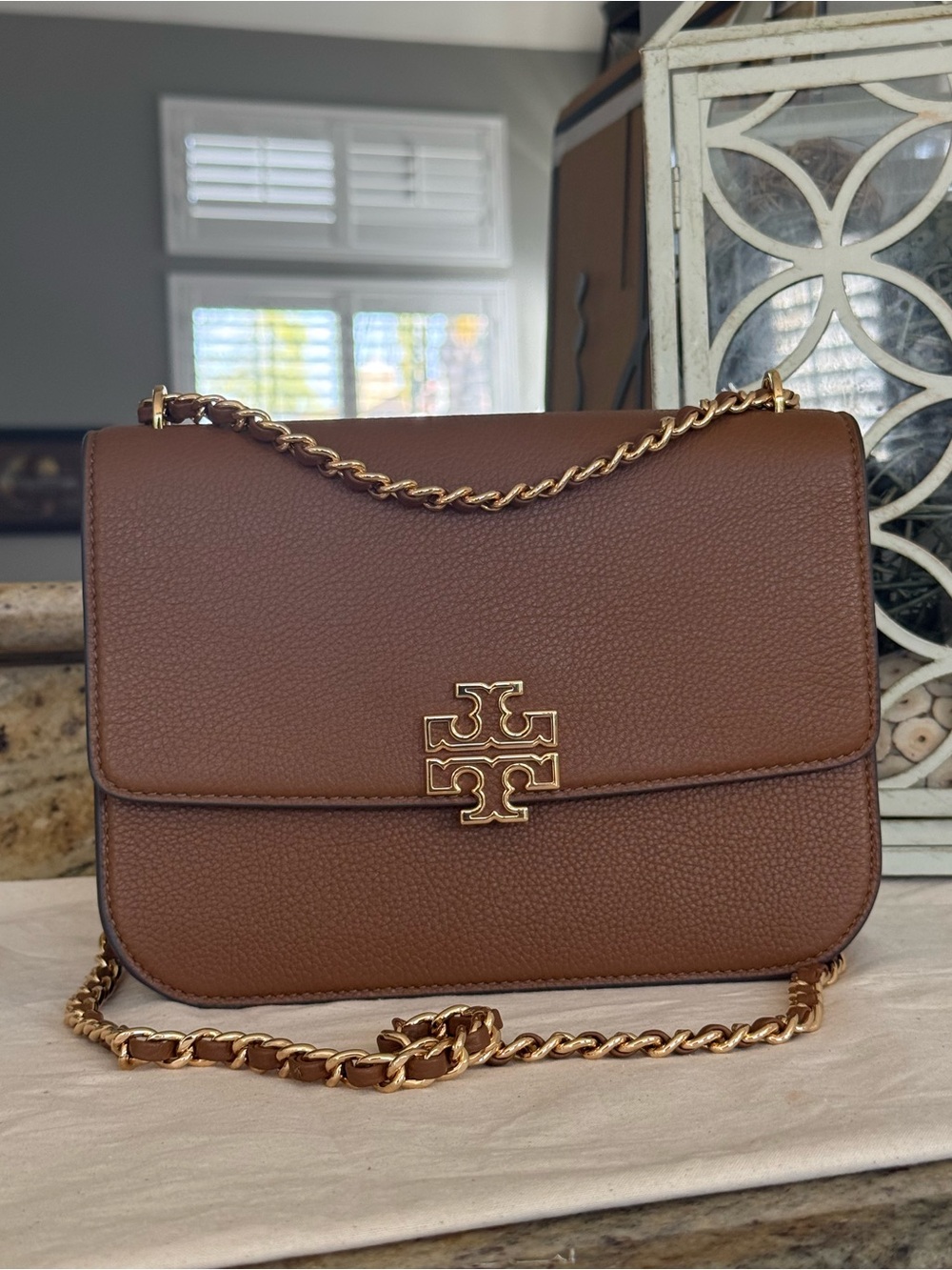 New Tory Burch Britten Small Shoulder Bag & matching walletIn Moose - Picture 10 of 13